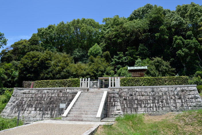 Suiko-tenno-ryo - Tomb of Empress Suiko